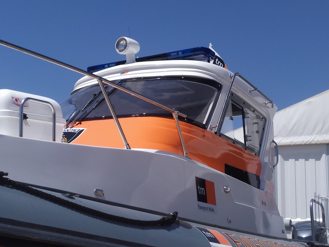 Transport Malta boat